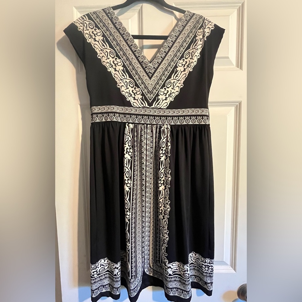 International Concepts (INC) dress, size medium (equivalent to size 10-12).